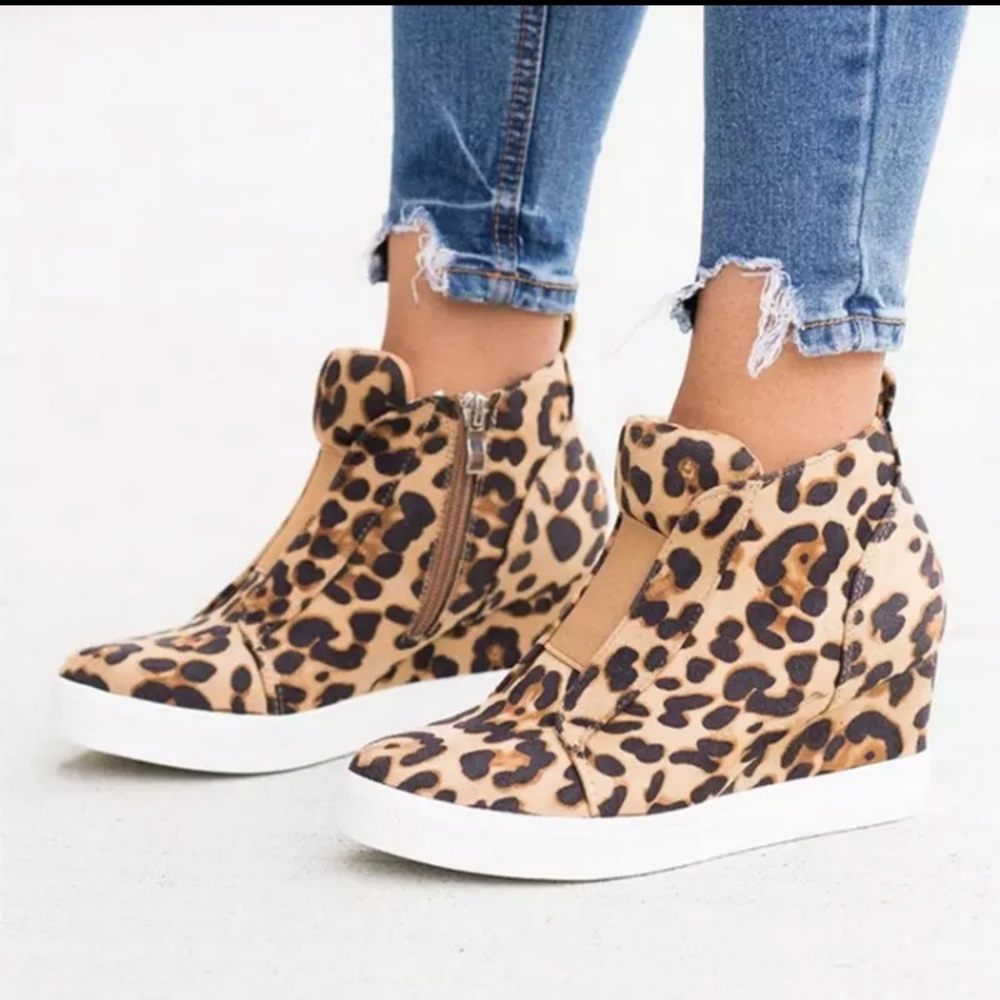 New Ccocci Cheetah/Leopard Wedge Sneakers/Boots